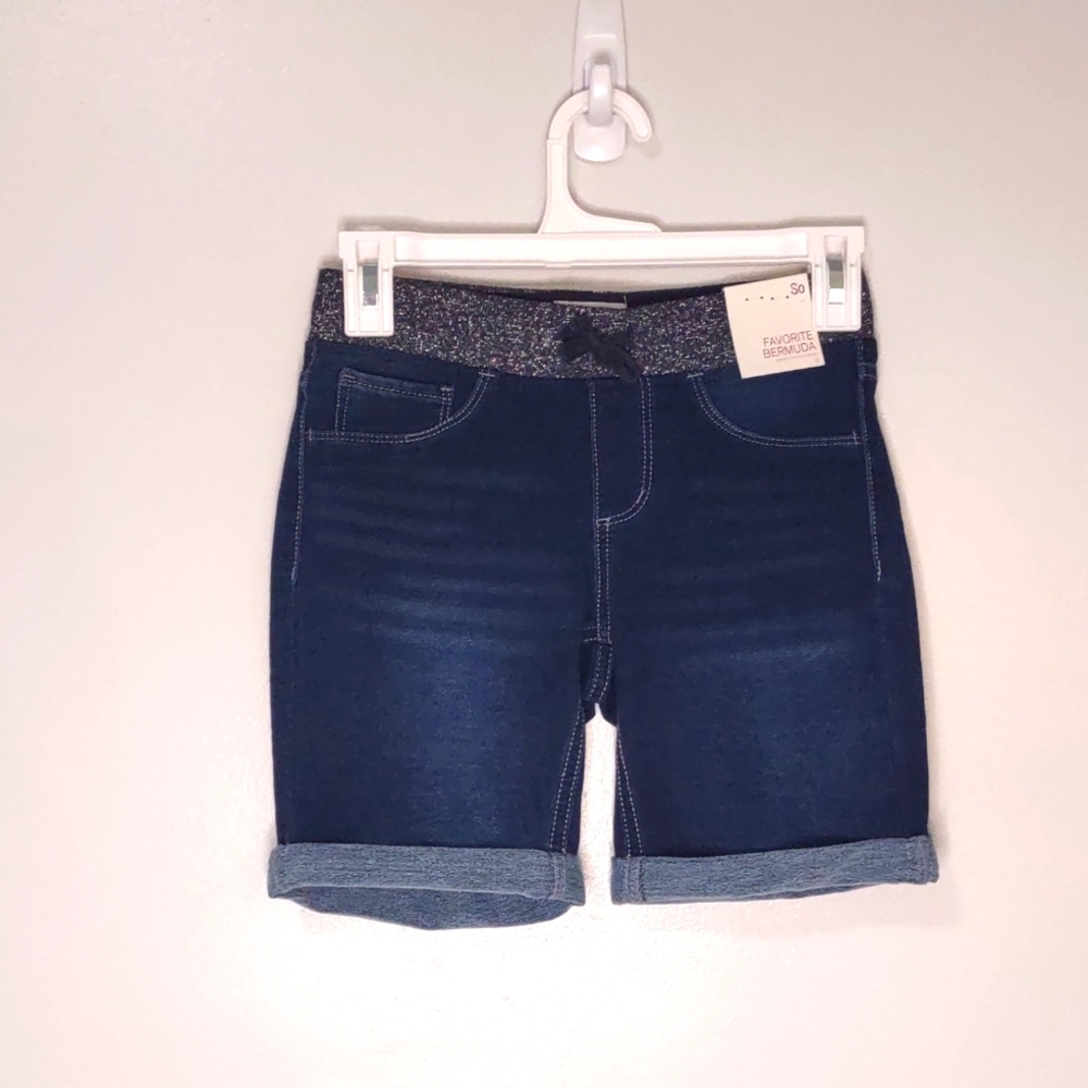 Denim shorts, Size 12